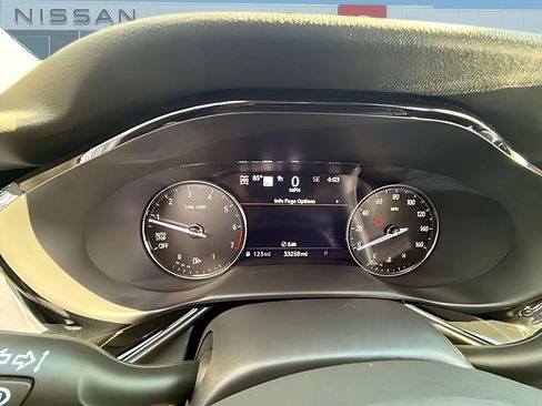 Used 2023 Buick Envision Avenir AWD/4WD image 15