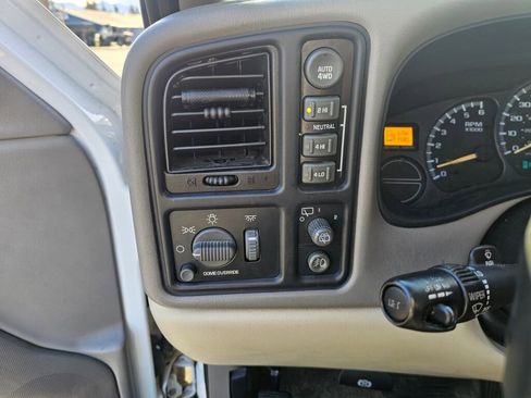 Used 2001 GMC Yukon XL SLT image 29