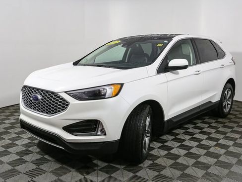 Used 2023 Ford Edge SEL w/ Convenience Package image 5