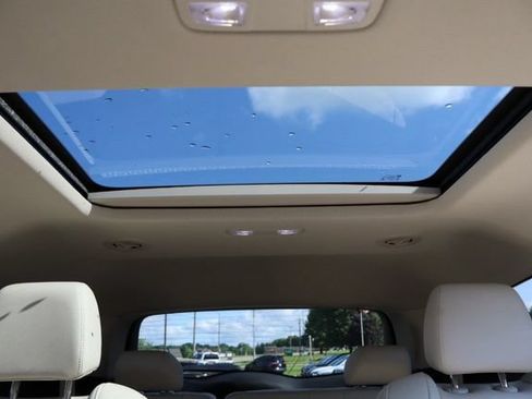 Used 2023 Buick Enclave Essence w/ Experience Buick Package AWD/4WD image 42