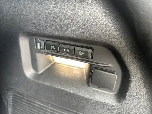 Used 2025 Ford Explorer ST-Line w/ Premium Package AWD/4WD image 11