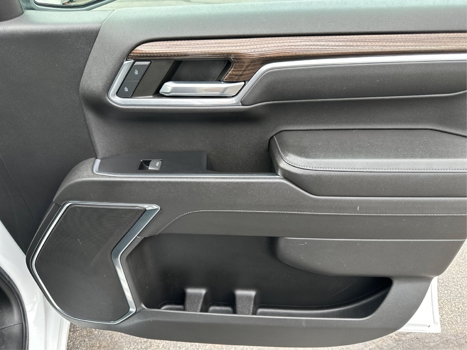 Used 2022 Chevrolet Silverado 1500 LT AWD/4WD image 21