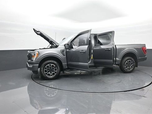 Used 2022 Ford F150 XLT w/ Equipment Group 302A High image 38