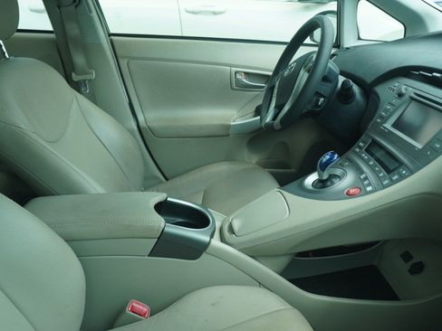 Used 2012 Toyota Prius Three FWD image 9