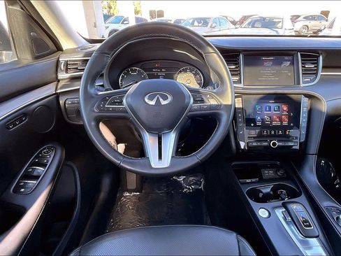 Used 2024 INFINITI QX50 Luxe image 4