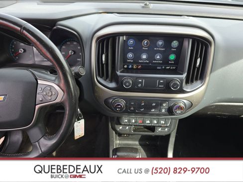 Used 2021 Chevrolet Colorado Z71 w/ Z71 Midnight Edition image 17