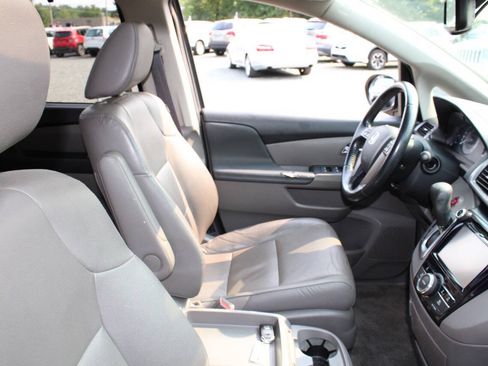 Used 2015 Honda Odyssey EX-L image 11