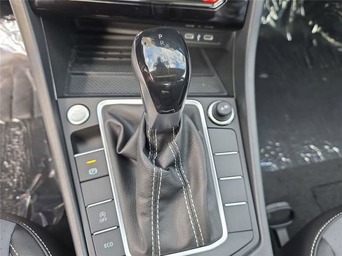 New 2026 Volkswagen Jetta SE image 15