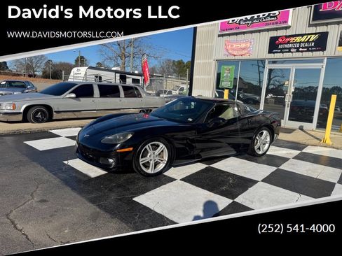 Used 2005 Chevrolet Corvette Coupe w/ Preferred Equipment Group image 1