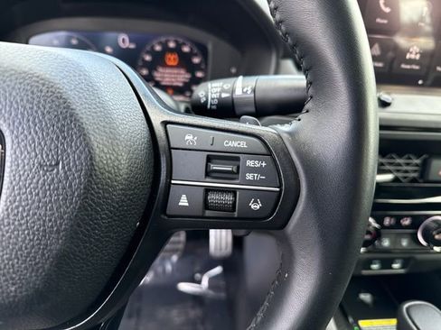 Used 2025 Honda Accord Sport image 15