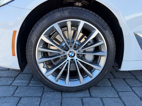 Used 2023 BMW 530i w/ Convenience Package image 13