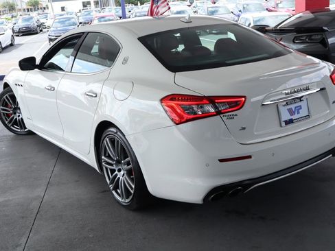 Used 2018 Maserati Ghibli S GranLusso RWD image 7