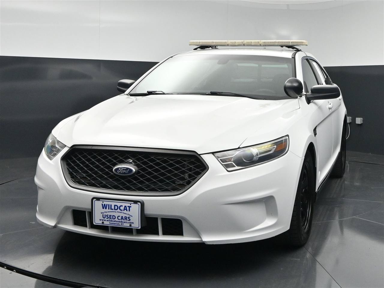 Used 2015 Ford Taurus Police Interceptor AWD image 2