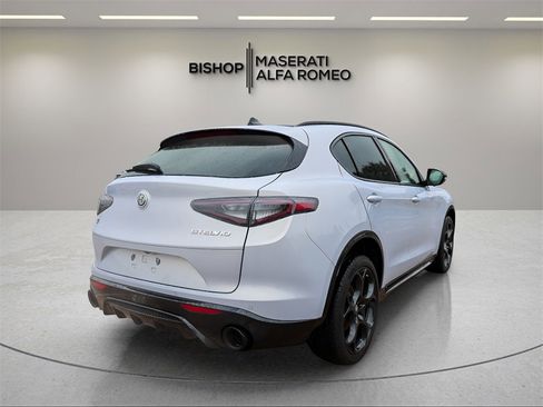 New 2025 Alfa Romeo Stelvio Sprint image 7