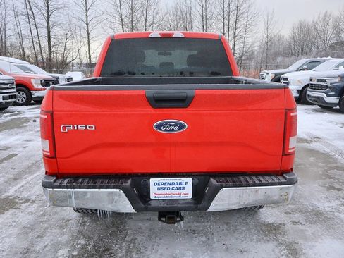 Used 2017 Ford F150 XLT image 4