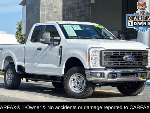 Used 2023 Ford F250 XL w/ FX4 Off-Road Package AWD/4WD image 2