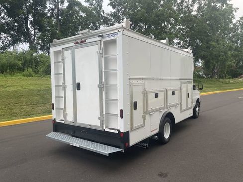 New 2026 Ford E-450 and Econoline 450 Super Duty w/ Power Equipment Group image 12