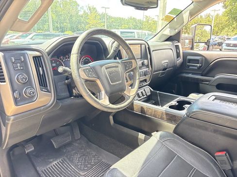 Used 2016 GMC Sierra 2500 Denali w/ Driver Alert Package AWD/4WD image 5