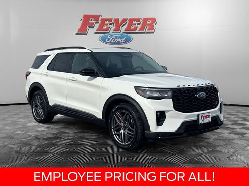 New 2026 Ford Explorer ST w/ Sun And Sound Package AWD/4WD image 3