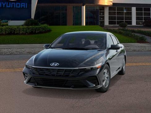 New 2026 Hyundai Elantra SE image 6