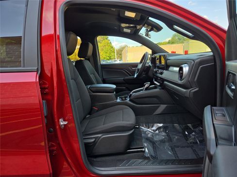 Used 2023 Chevrolet Colorado LT w/ LT Convenience Package image 33