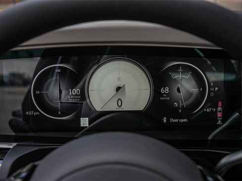 New 2025 Rolls-Royce Ghost image 25