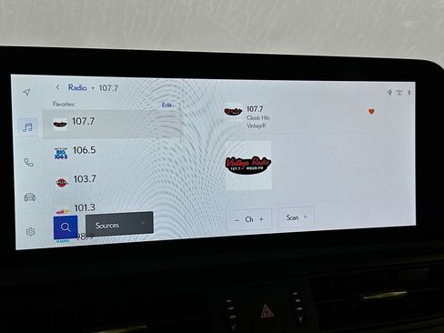 New 2025 Lexus ES 350 w/ Premium Package image 14