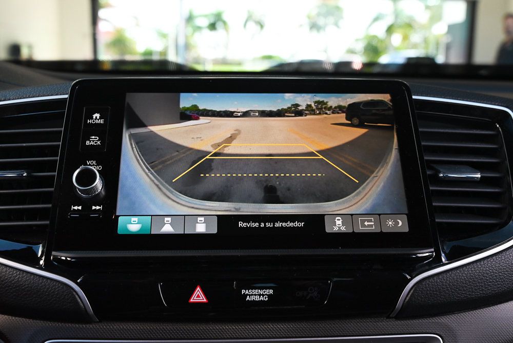Used 2025 Honda Ridgeline TrailSport image 12