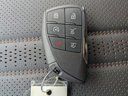 New 2025 Chevrolet Suburban High Country image 33