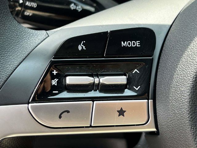 Certified 2024 Hyundai Elantra SEL FWD image 19