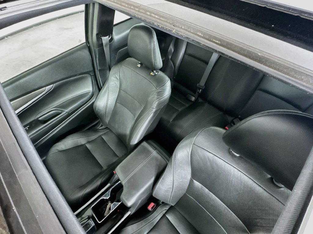 Used 2016 Honda Accord EX-L image 25