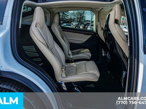 Used 2017 Tesla Model X 90D image 29