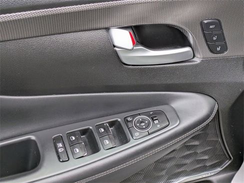 Used 2019 Hyundai Santa Fe Ultimate image 13