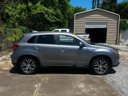 Used 2018 Mitsubishi Outlander Sport SE image 16