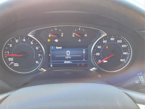 Used 2023 GMC Acadia SLE image 18