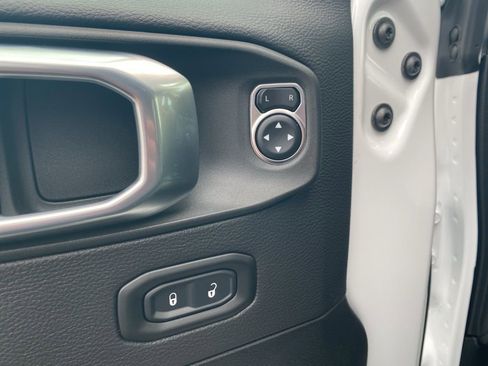 New 2026 Jeep Gladiator Mojave AWD/4WD image 10