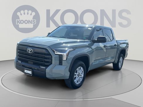Used 2025 Toyota Tundra SR5 AWD/4WD image 5