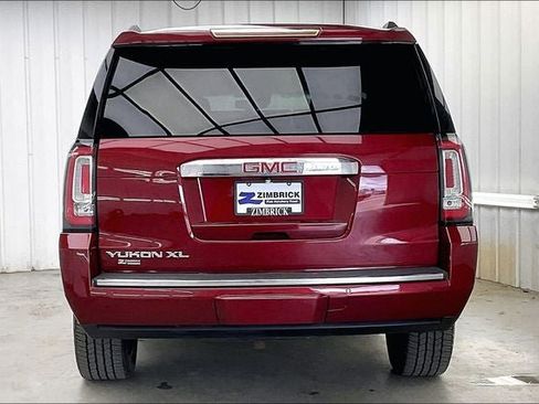 Used 2016 GMC Yukon XL Denali w/ Open Road Package AWD/4WD image 4