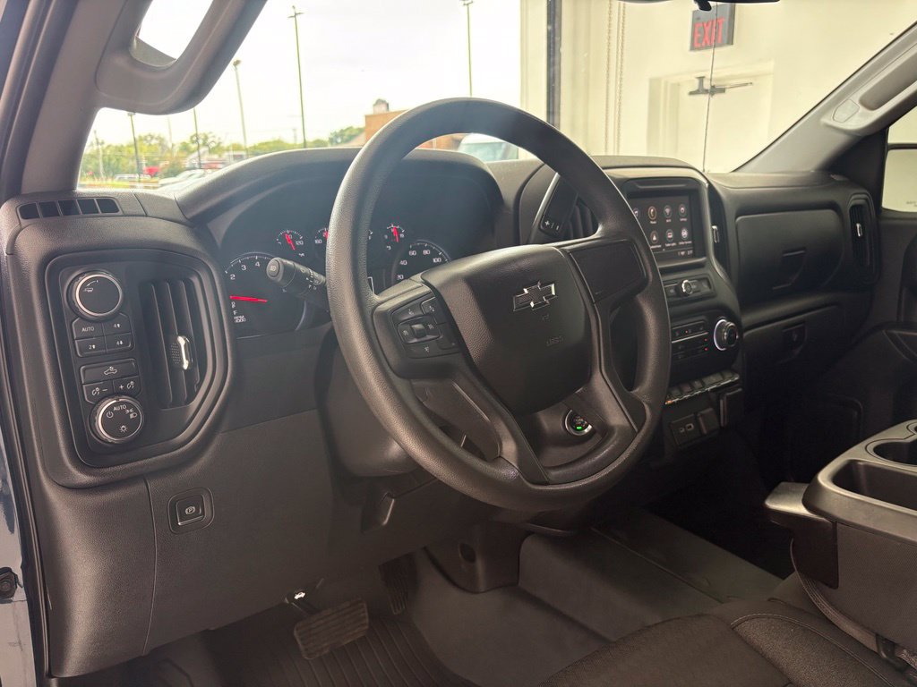 Used 2022 Chevrolet Silverado 1500 Custom Trail Boss w/ LPO, Dark Essentials Package AWD/4WD image 2