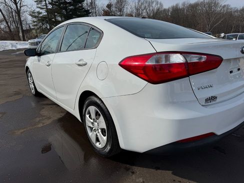 Used 2016 Kia Forte LX image 10
