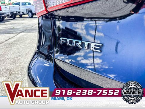 Used 2017 Kia Forte EX FWD image 10