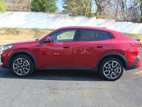 Used 2025 BMW X2 xDrive28i w/ Convenience Package image 5