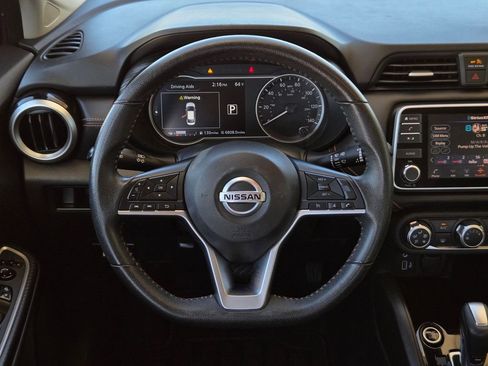 Used 2021 Nissan Versa SR FWD image 20