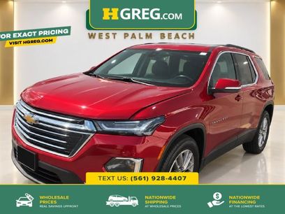Used 2024 Chevrolet Traverse LT