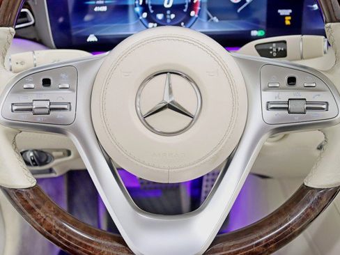 Used 2020 Mercedes-Benz S 560 Cabriolet image 15