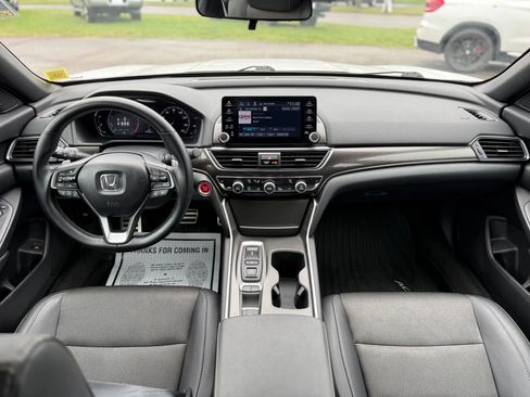 Used 2021 Honda Accord Sport image 2