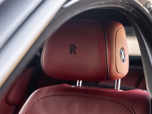 Used 2022 Rolls-Royce Ghost Black Badge image 34