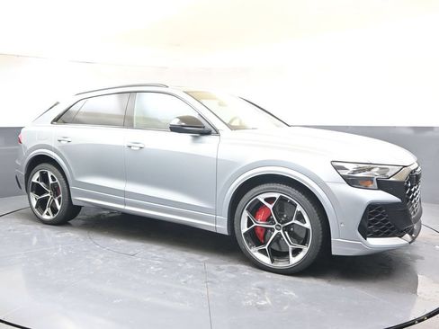 Used 2025 Audi RS Q8 performance w/ RS Design Package - Red AWD/4WD image 7