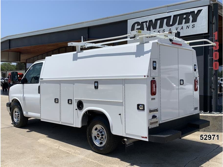 Used 2021 GMC Savana 3500 w/ Power Convenience Package RWD image 6