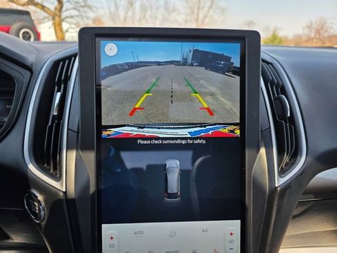 Used 2024 Ford Edge SEL w/ Convenience Package image 18